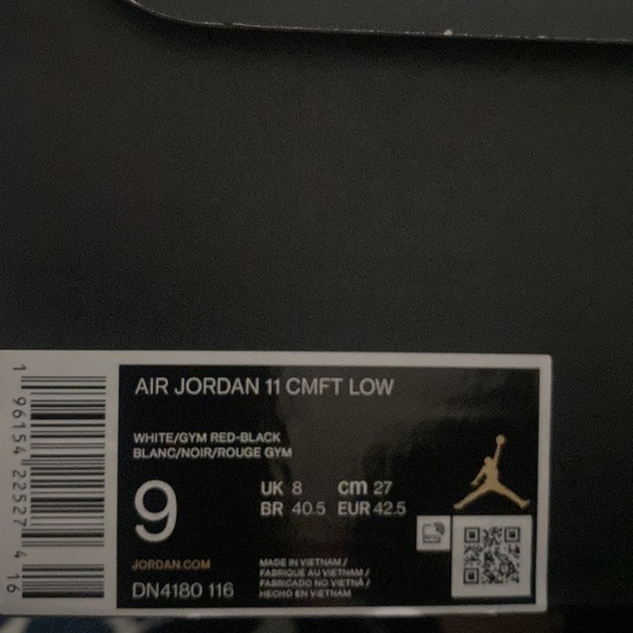 Air Jordan 11 CMFT Low Shoes - Picture 12 of 13